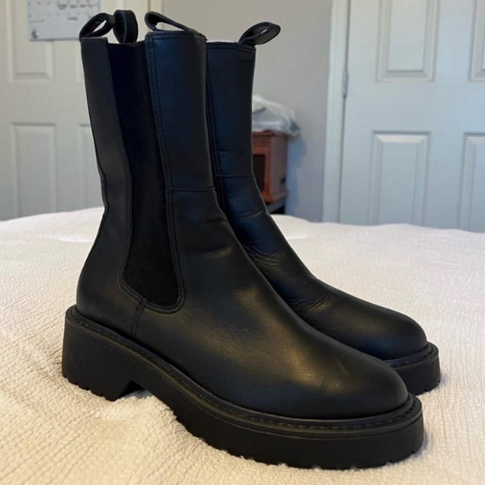 Black Steve Madden Yairy Boots size 8.5 (new)